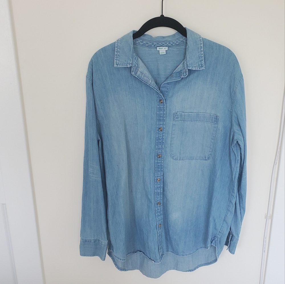 Aerie boyfriend chambray shirt